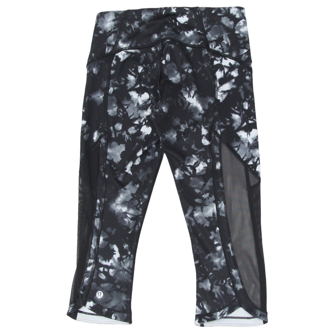 Ladies Lululemon Black Floral Capri Leggings