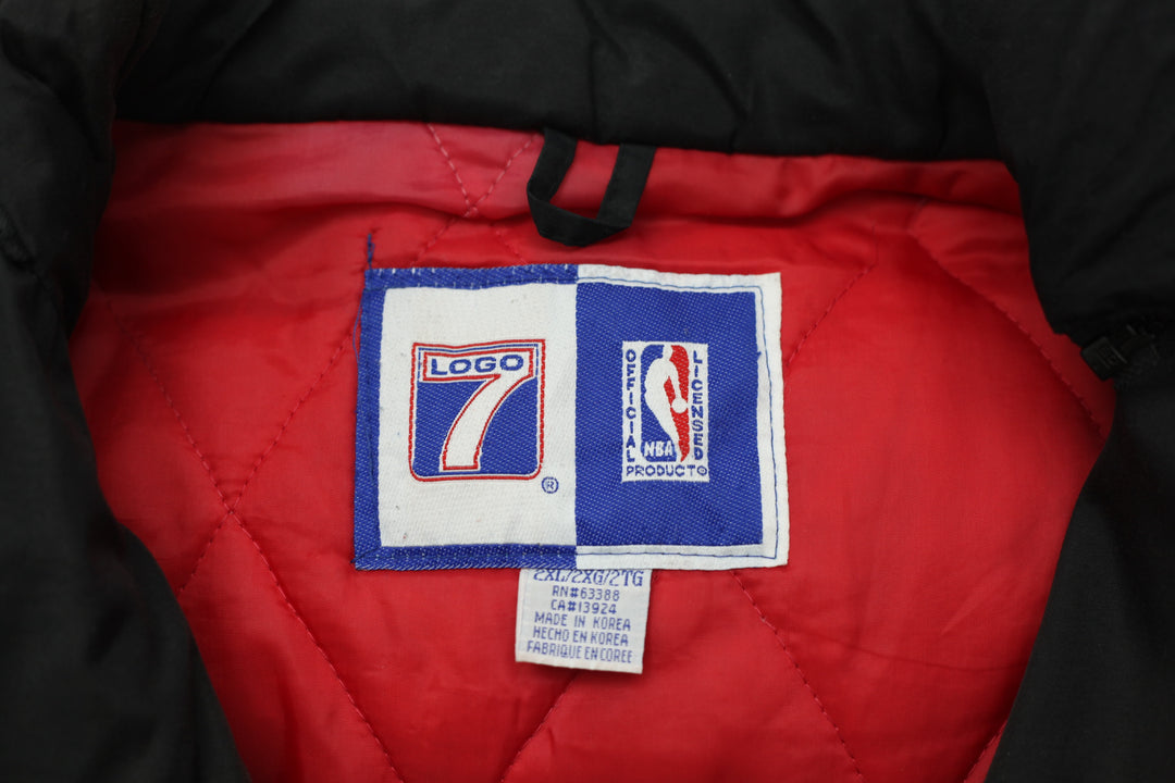 Vintage Logo 7 Chicago Bulls Embroidered Quilted Hooded Jacket