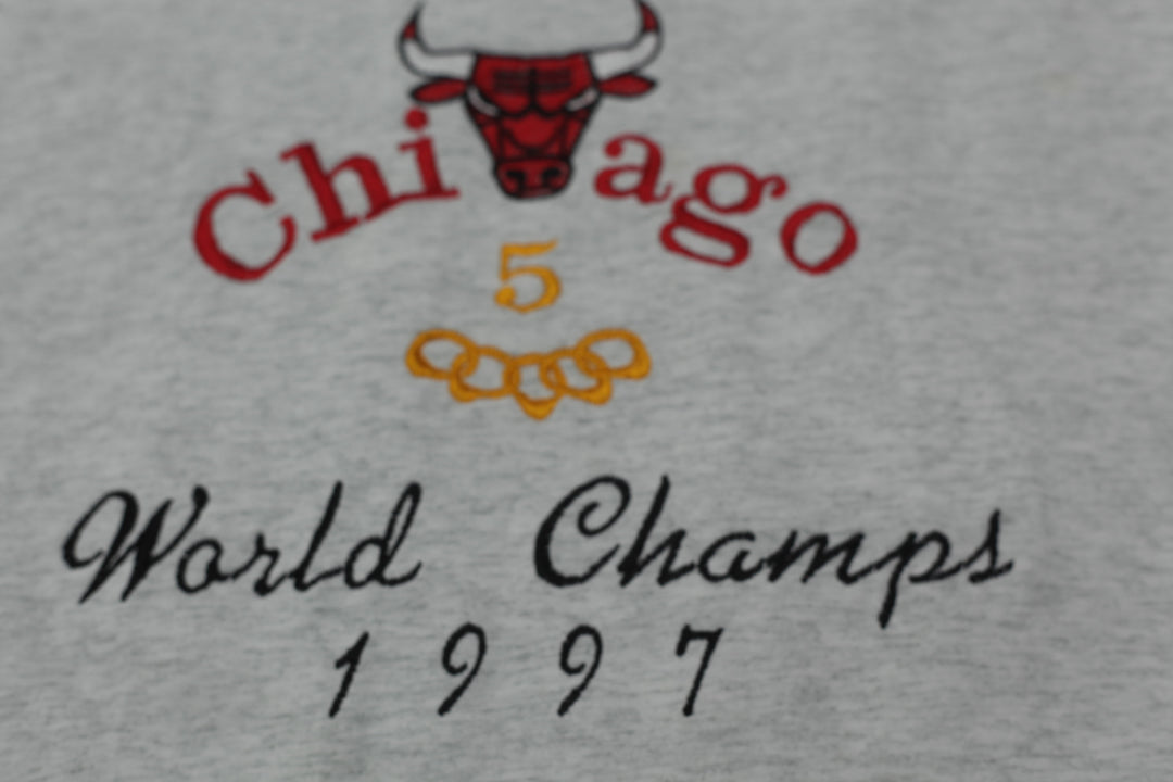 Vintage 1997 Chicago Bulls 5x Champions T-Shirt Large Fruit of the Loom