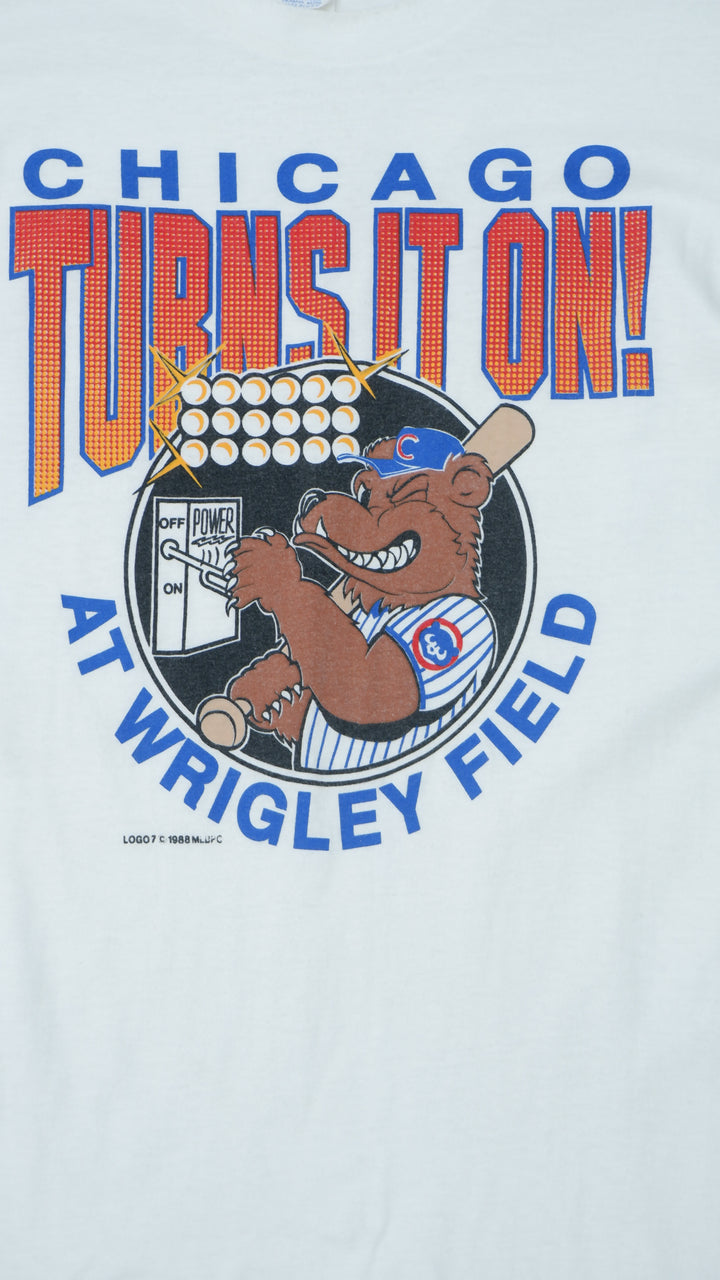 Logo 7 1988 Chicago Cubs Turns It On! Single Stitch VNTG T-Shirt Made In USA