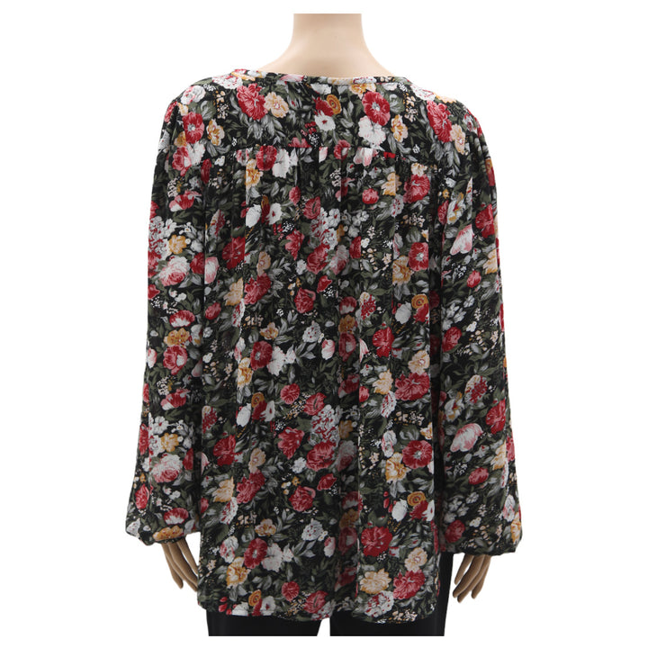 Ladies Loft Floral Long Sleeve Top