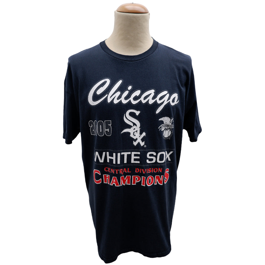 Vintage fruit Of The Loom Chicago 2005 White Sox Central Division Champion T-Shirt