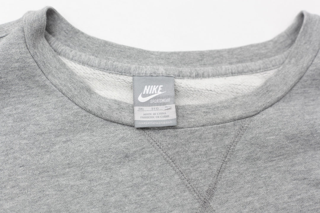 Vintage Nike Spell Out Embroidered Crewneck Sweatshirt