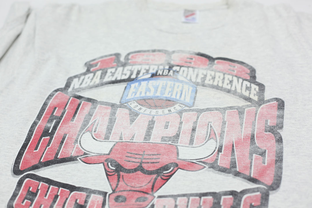 1998 Vintage Chicago Bulls NBA Eastern Conference Champion T-Shirt Made In USA XL