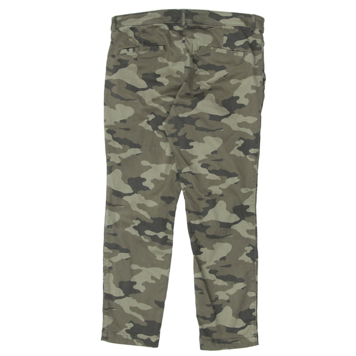 Ladies Banana Republic Sloan Camouflage Pants